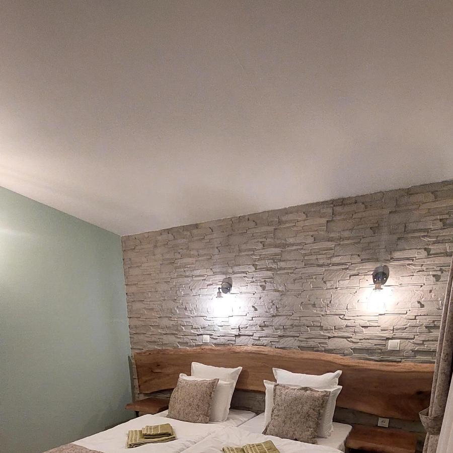 Къща За Гости Радост Guest House Radost Razlog Exterior foto